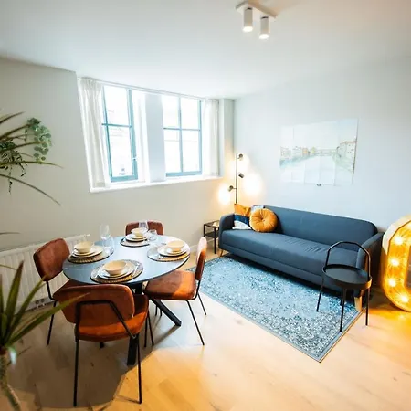 Apartment Cool 3 Bedroom Serviced 68m2 Rotterdam